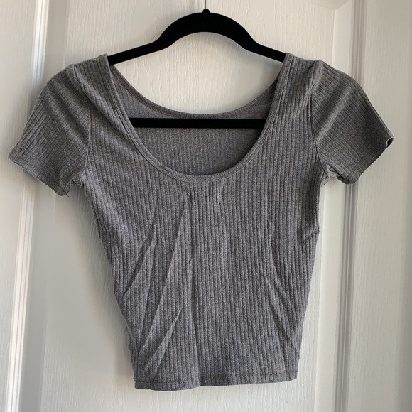3/$30 ribbed crop tops - Picture 5 of 7